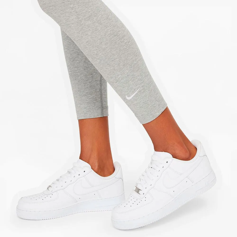 Nike Women's Sporty