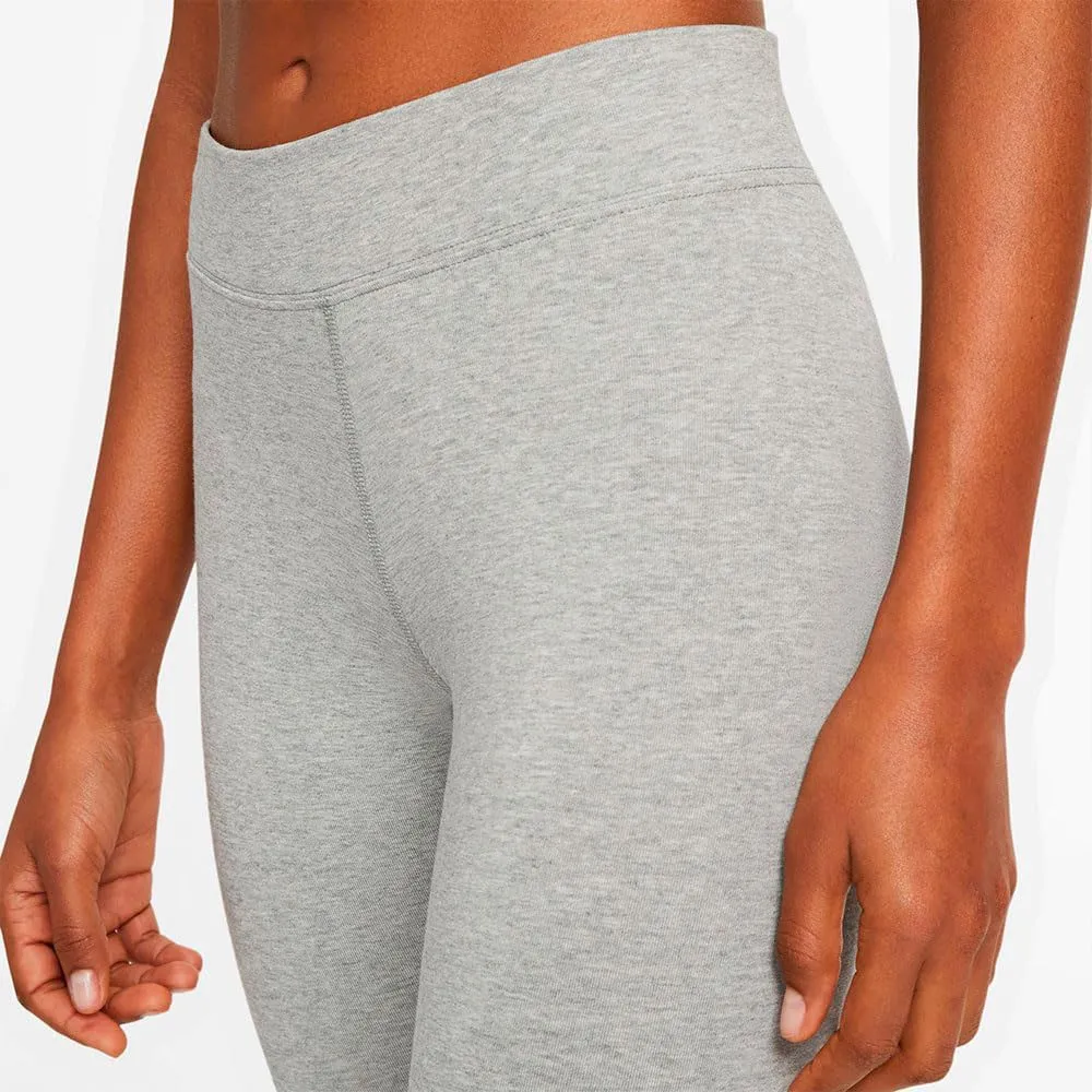 Nike Women's Sporty