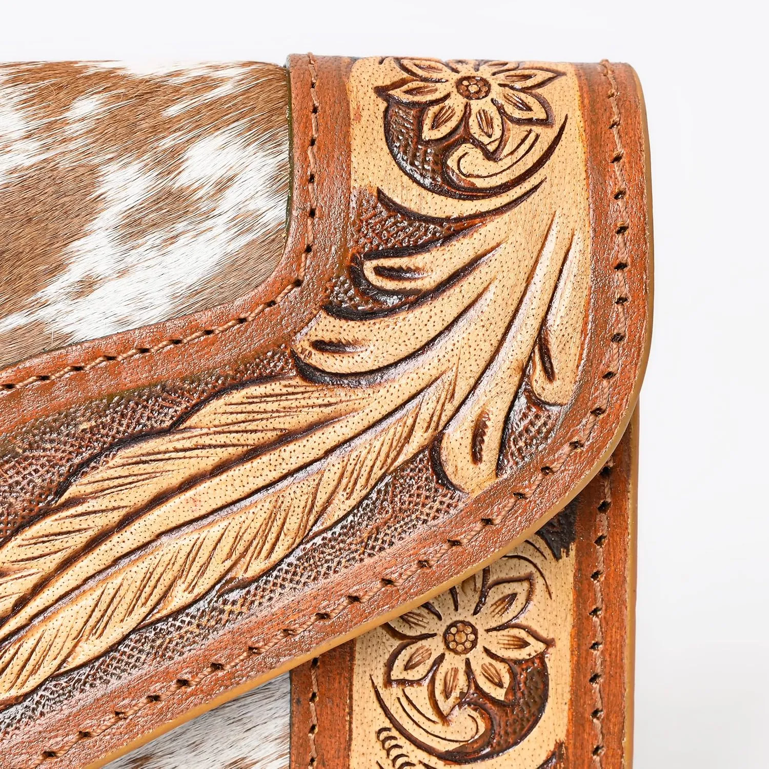 Women's Western Leather Rustic Rose Boohoo Buckaroo Trifold Handmade Hand Wallet - Stylish and Functional Cowhide Clutch